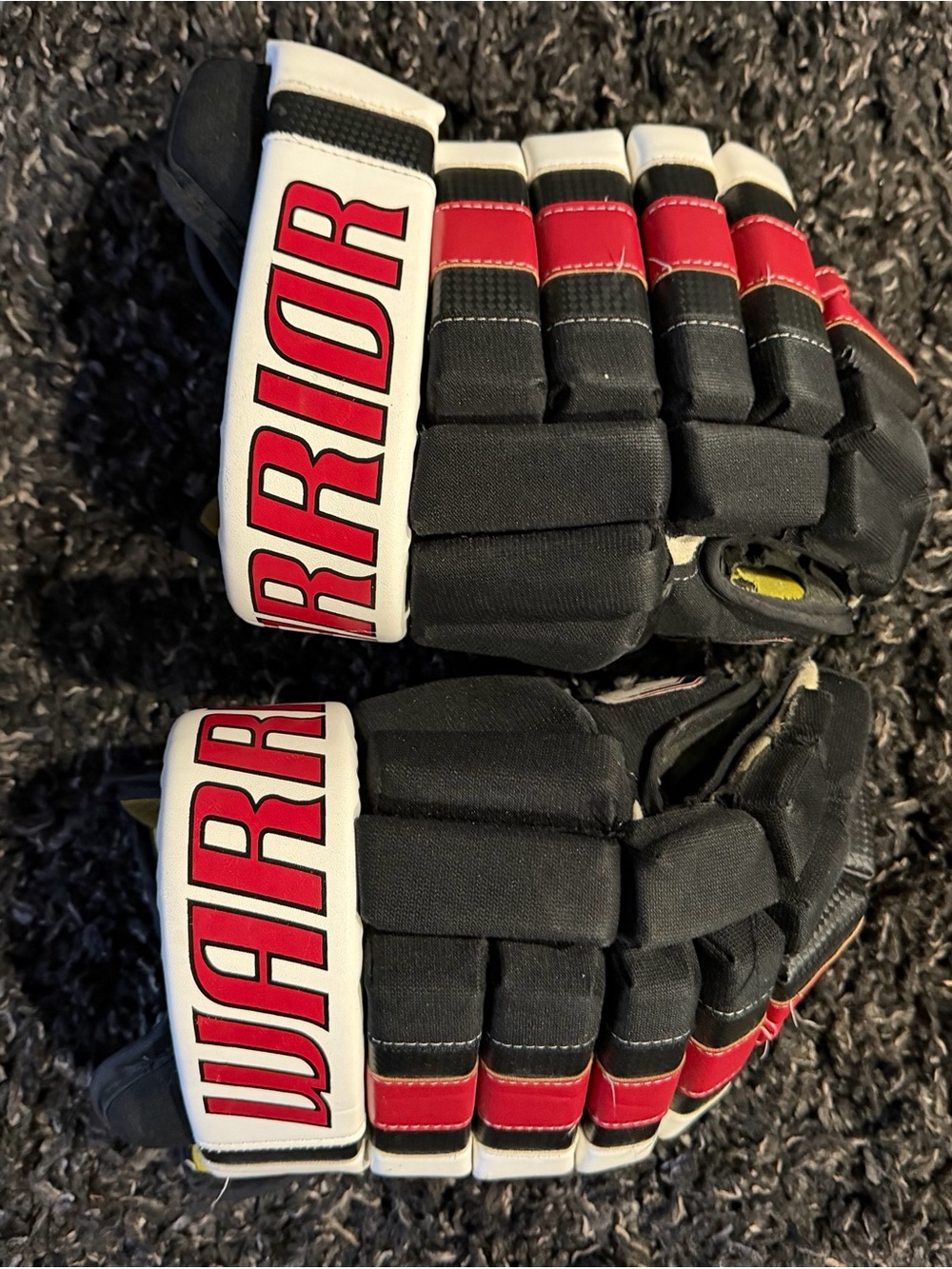 Warrior 14” Hockey Gloves - Black/Red/White